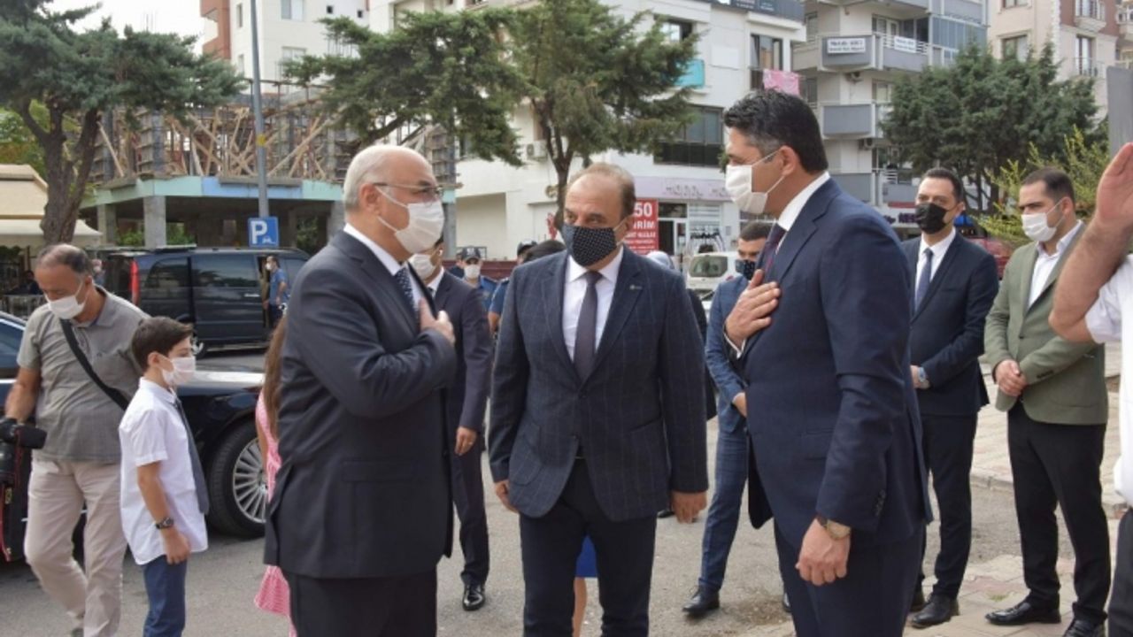 Vali Köşger´den 9 saatlik Aliağa turu