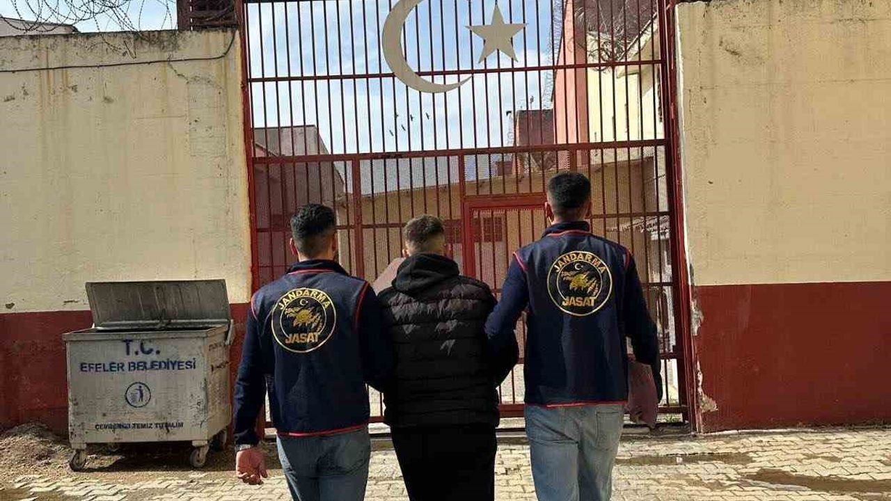 İki ayrı suçtan aranan şahıs operasyonla yakalandı