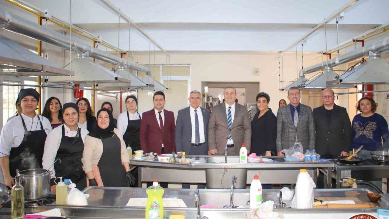 Köşk’te "Aile ile birlikte üretiyoruz" yemek yarışması yapıldı
