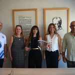 Kuşadası'nda kulaçlar kız öğrencilerin eğitimine destek olmak için atılacak
