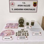 Uyuşturucu alışverişine suçüstü: 2 gözaltı