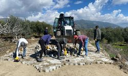 Feslek Mahallesi'nde yol yapım çalışmaları devam ediyor