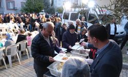 Efeler Belediye Başkan Adayı Pehlivan, iftarını mahalle sakinleri ile birlikte açtı