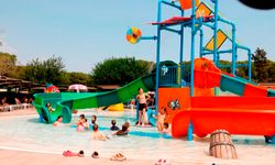 ÇOCUKLAR BAŞKAN ÇERÇİOĞLU’NUN AYDIN’A KAZANDIRDIĞI TEKSTİL PARK’TAKİ AQUAPARK’TA GÖNÜLLERİNCE EĞLENİYOR