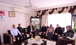 Vali Canbolat, ilk şehit öğretmen Akar’ın ailesine misafir oldu