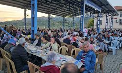 Yağdereliler imece usulü iftarda buluştu