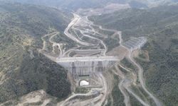 Sarıçay Barajı hızla yükseliyor