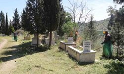 Koçarlı’da mezarlıklarda temizlik seferberliği başladı