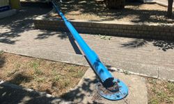 Aydın’da Aydınlatma Direği Devrildi 2 Kişi Yaralandı