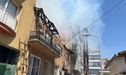 İncirliova’da İki Katlı Binada Yangın: Bir Çocuk Kurtarıldı