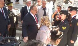 Şehit annesi Şengüroğlu: "Bir kapı açılsın yeter"