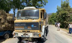 Bozdoğan’da kamyon ve motosiklet çarpıştı: 1 yaralı