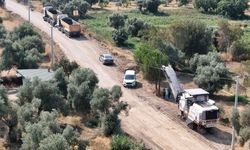 Büyükşehir Efeler’in yollarını yeniliyor