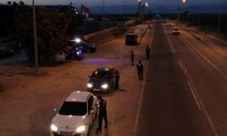 Şok yol denetiminde 2 aranan şahıs yakalandı