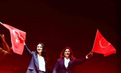 Aydın’da Cumhuriyet coşkusu: 60 bin kişi Aydınfest’in finalinde buluştu