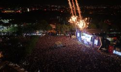 Aydınfest’in son gününde 60 binden fazla Aydınlı coşkuyu birlikte yaşadı