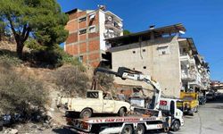 Bozdoğan’da yol kenarları hurda araçlardan temizlendi