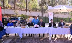 Vali Canbolat, Dünya Yaşlılar Günü’nde Yaşlılarla Kahvaltıda Buluştu