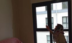 Apartman dairelerinin her yerinden su sızmaya başladı