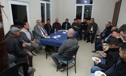 Başkan Kaya, kahvehanede vatandaşlarla buluştu