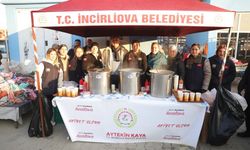 Başkan Kaya'dan Acarlar Pazarı'nda esnaf ve vatandaşlara sıcak çorba