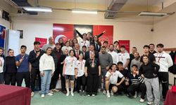 Okul sporları gençler halter müsabakaları tamamlandı