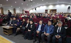 ADÜ'lü akademisyenler Nazilli'de her yönüyle kadına şiddeti anlattı