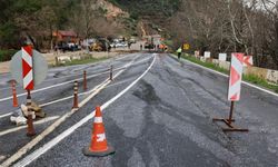 Aydın sınırında çöken yol ulaşıma kapandı