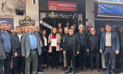 Aydınlı 50 muhtardan CHP'ye siyah çelenk