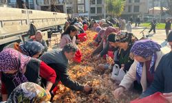 İncirliova’da bir TIR dolusu soğan hayrı yapıldı