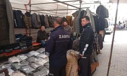 Zabıta ekiplerinden semt pazarında sağanak uyarısı