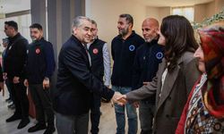 ADÜ İktisadi İşletme Müdürlüğü personeline Ramazan Ayı dolayısıyla alışveriş kartı verildi