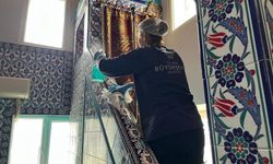 Aydın Büyükşehir'den Karacaören'de camilerde temizlik çalışması