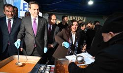 Başkan Çerçioğlu, Bakan Bayraktar ile birlikte iftarda vatandaşlarla bir araya geldi