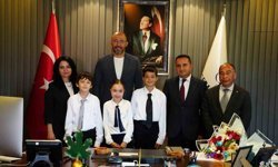 Başkan Zencirci yetkiyi, çocuklara devretti