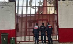 Germencik'te JASAT ekipleri aranan şahsa göz açtırmadı