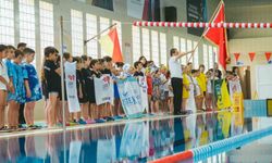 Aydın'da Okul Sporları Minikler Yüzme İl Birinciliği başladı