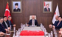 Vali Varol, vali yardımcıları ve kaymakamlarla bir araya geldi