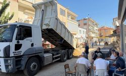 Yenipazar'da hem yollar yenileniyor hem gönüllere dokunuluyor