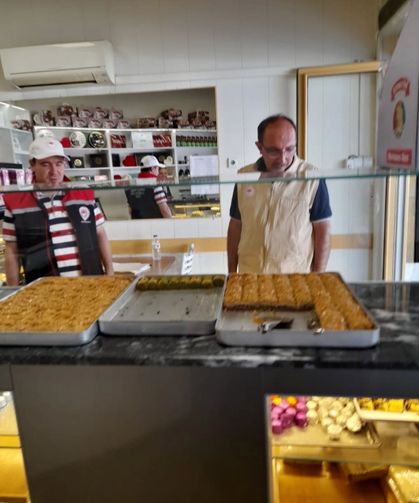 Koçarlı’da tatlı ve dondurma işletmelerine eş zamanlı denetim