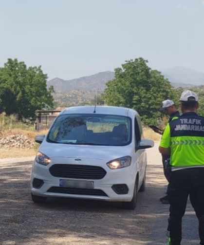 Aydın’da jandarma ekiplerinden ’huzur ve güven’ uygulaması