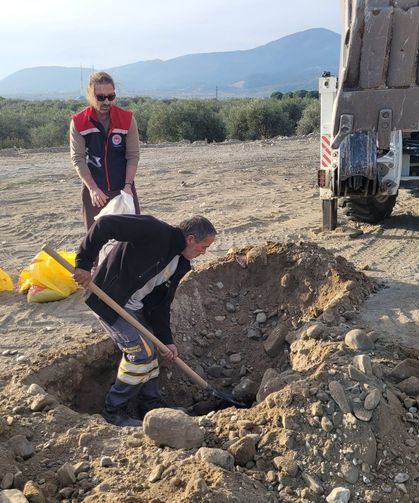 Buharkent'te toprak analizi yapıldı