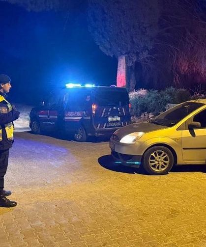 Kurallara uymayan 74 sürücü cezadan kaçamadı