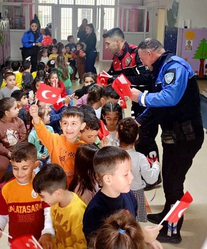 Öğrenciler polisliği tanıdı, güvenlik kurallarını öğrendi