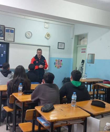 AFAD ekipleri Nazilli'de öğrencileri afetlere karşı bilinçlendirdi