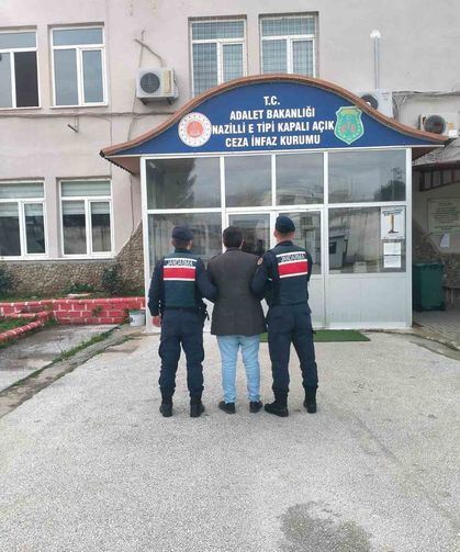 Evrakta sahtecilik ve zimmet suçundan aranan şahıs yakalandı