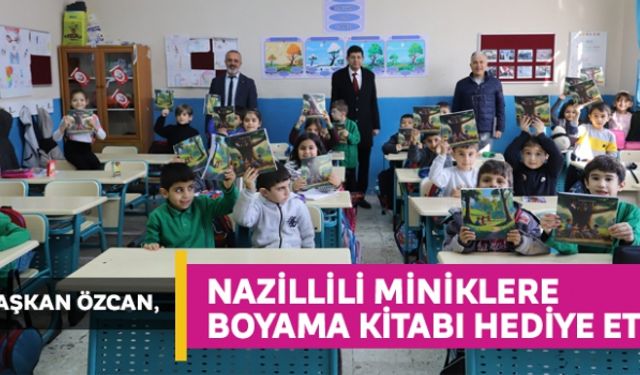 Başkan Özcan, Nazillili miniklere boyama kitabı hediye etti