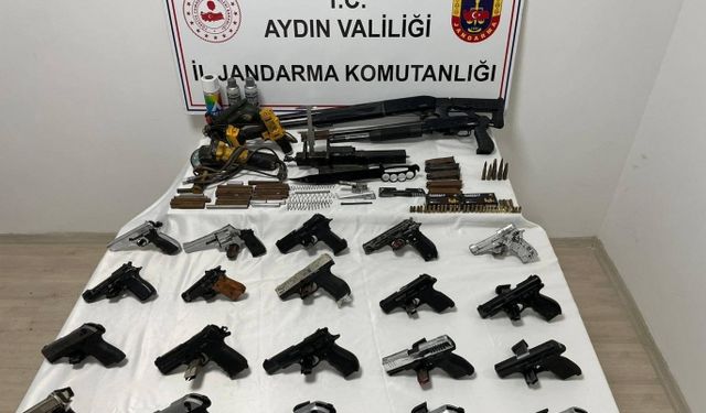 Jandarma´dan organize suç örgütlerine operasyon: 14 tutuklama