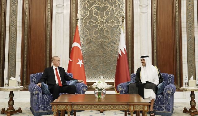 Cumhurbaşkanı Erdoğan, Katar Emiri Al Thani ile görüştü