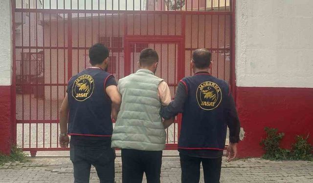 Dolandırıcılık suçundan aranan şahıs Efeler’de yakalandı
